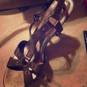 L.E.I bronze sandals by Waverley size 8 U.S